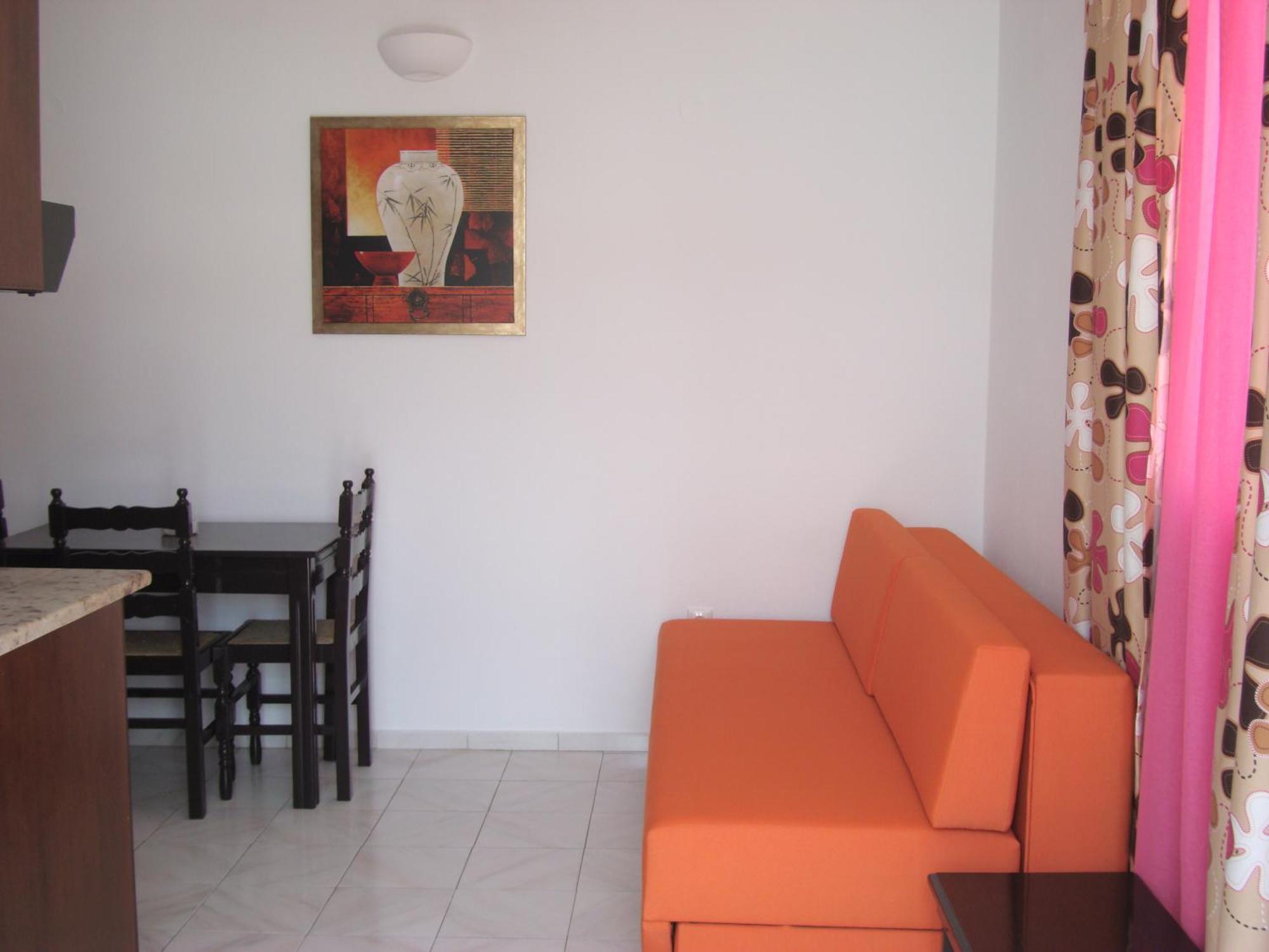 Elena Studios & Suites ออร์นอส ภายนอก รูปภาพ