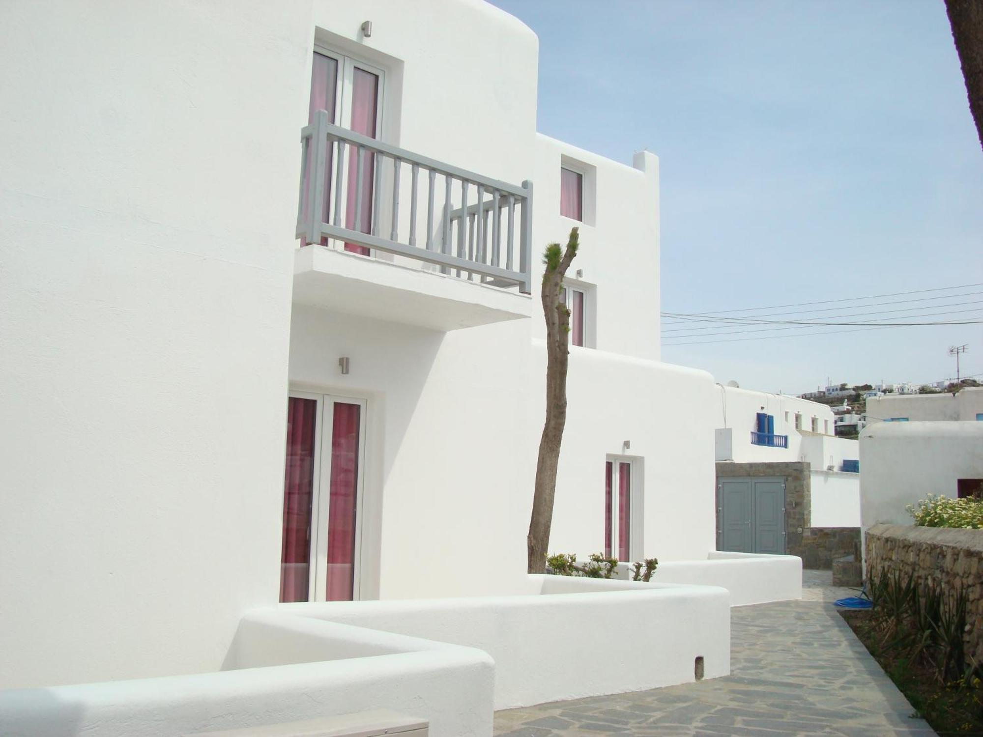 Elena Studios & Suites ออร์นอส ภายนอก รูปภาพ
