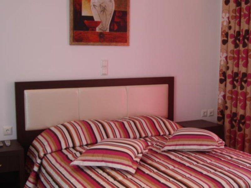 Elena Studios & Suites ออร์นอส ภายนอก รูปภาพ